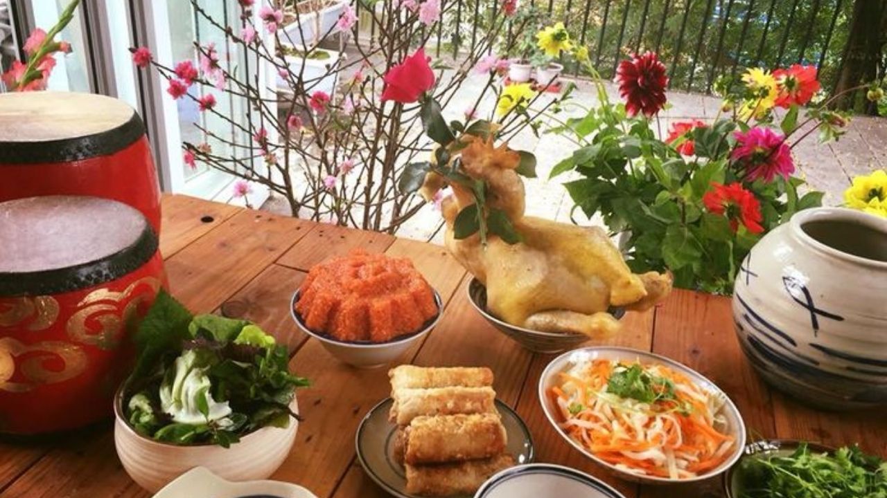 Các Hoạt Động Truyền Thống Trong Tết Đoan Ngọ
