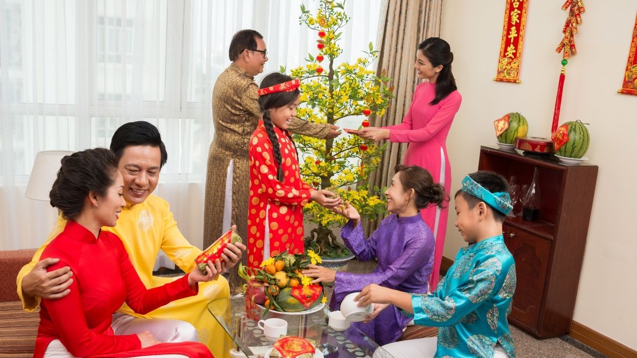 Cần Chuẩn Bị Gì Khi Cận Tết Ta?