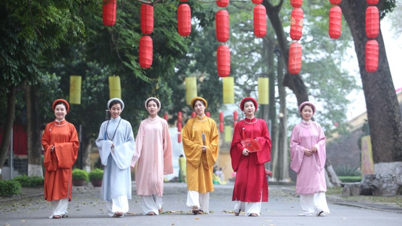 Các Kiểu Áo Dài Tết Phổ Biến