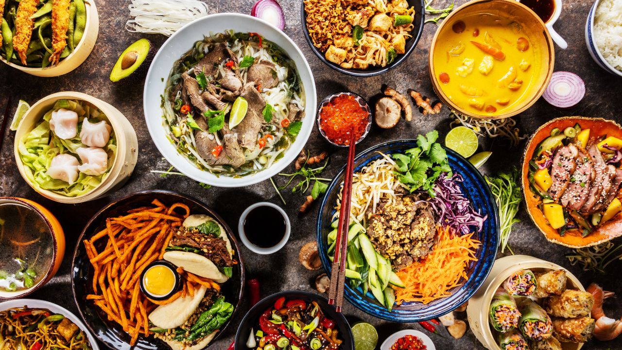 Thưởng Thức Ẩm Thực Đặc Sắc