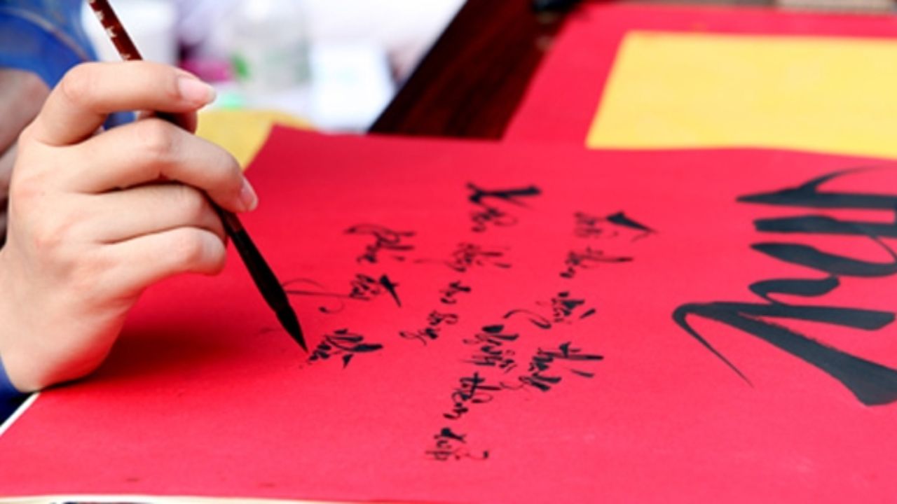Cách Thực Hiện Khai Bút Đầu Năm