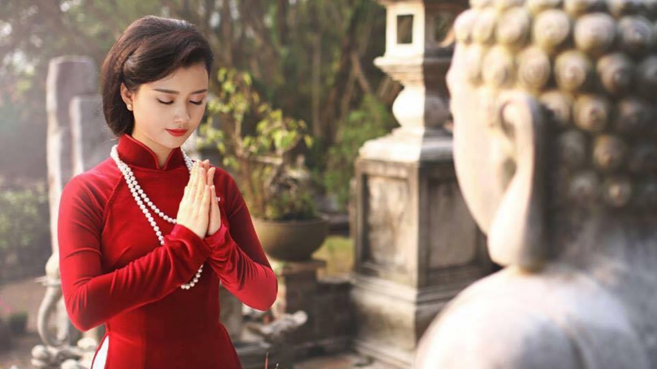 Thủ Tục Lễ Chùa Ngày Tết