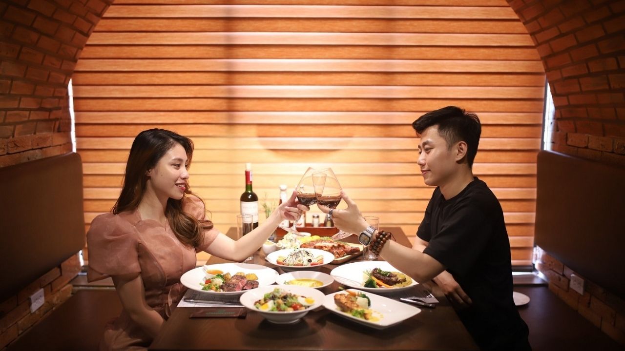 Cách Tổ Chức Ngày Valentine Trắng Lãng Mạn